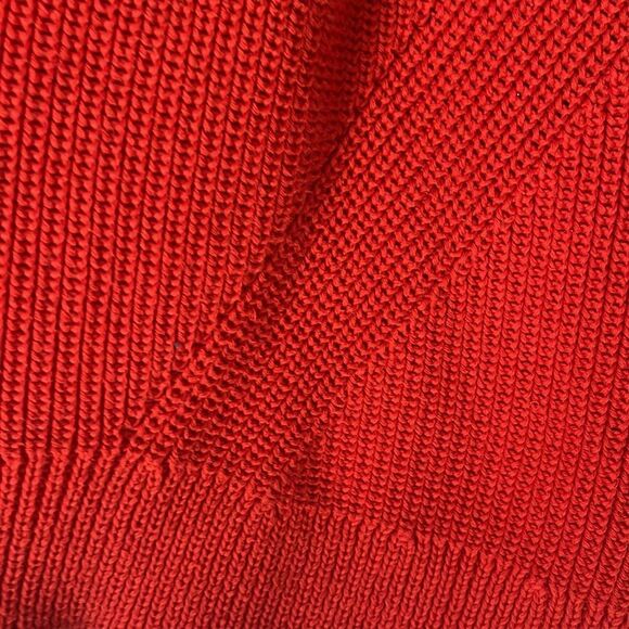 Beautiful Sandro Paris red cable knot cropped sweater. - Picture 2 of 8